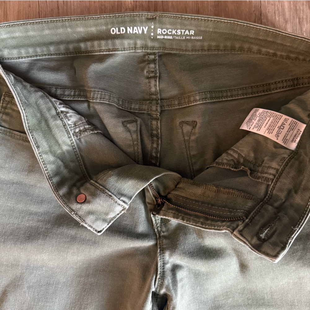 Old Navy Green Rockstar style Jeans - Picture 2 of 4
